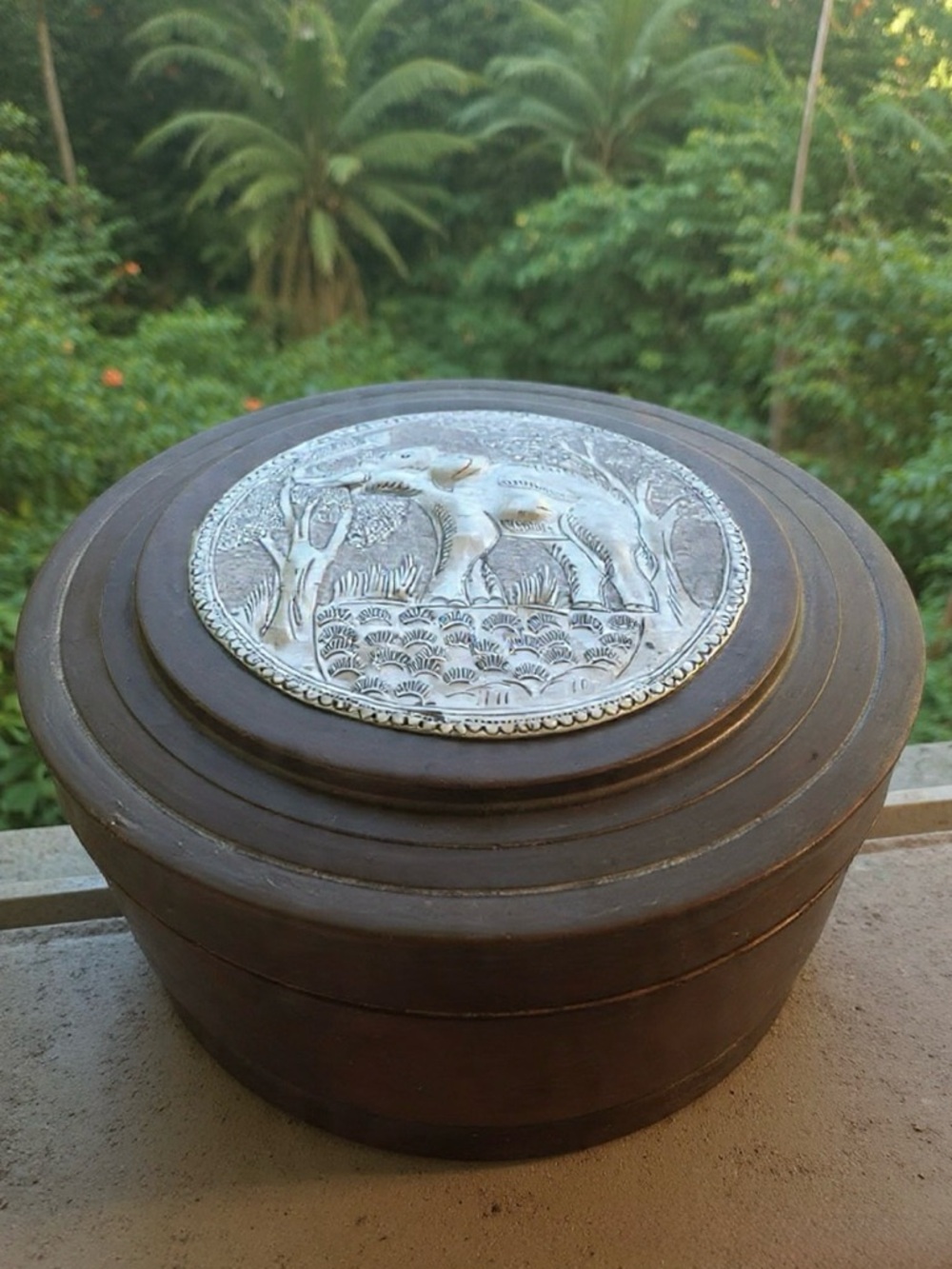 Vintage Elephant 7" Wood Trinket Round Box With A Hand Tooled Metal Embossed